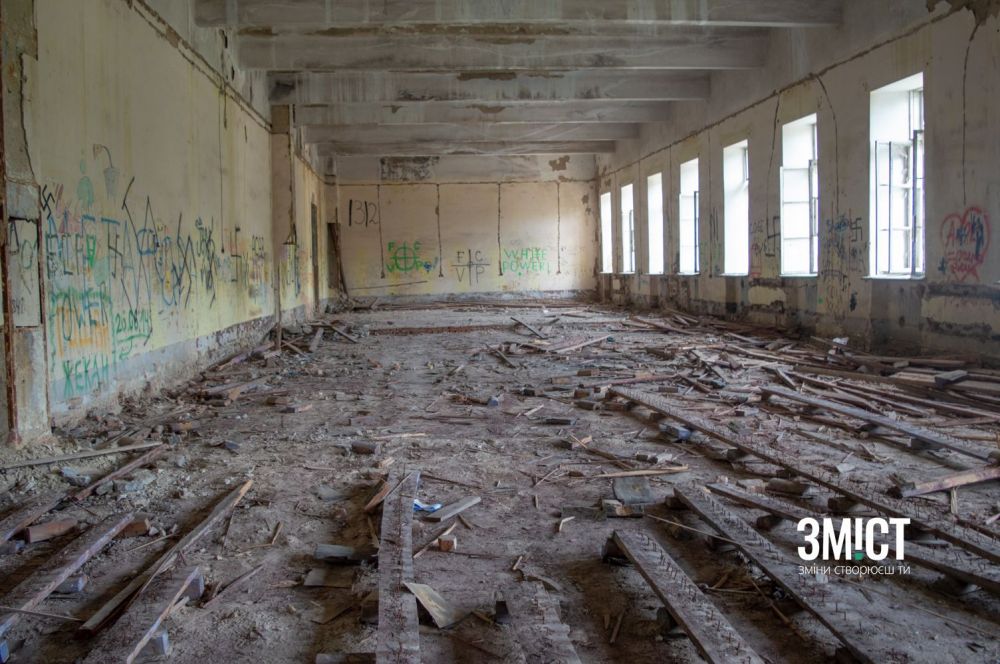 Усередині Кадетського корпусу