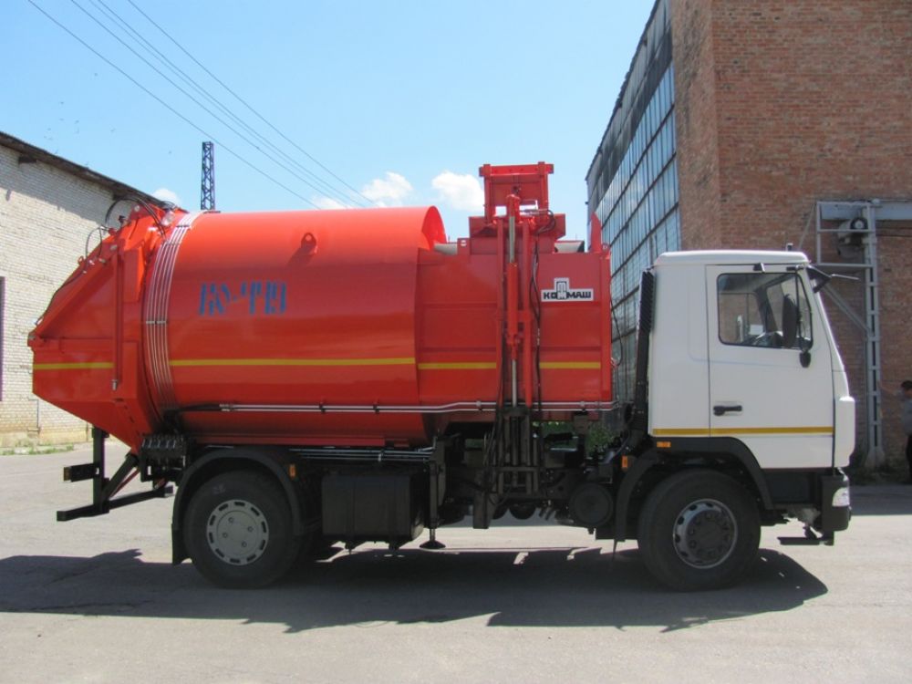 Сміттєвоз КО-449 -12 (Джерело – kommash.com)