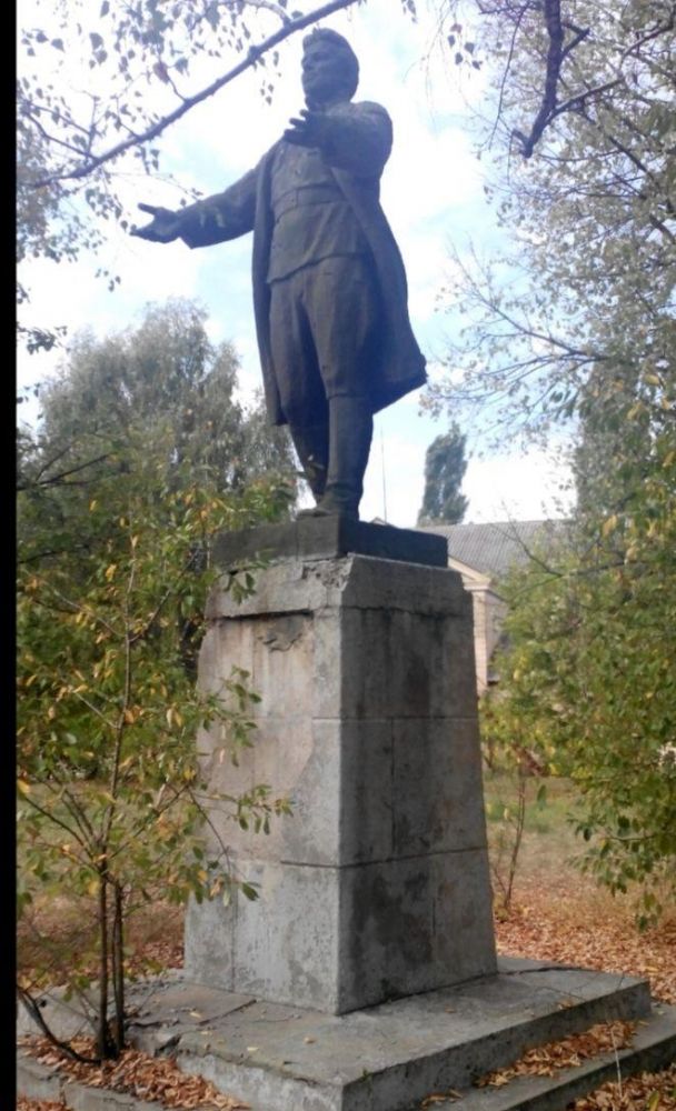 Пам’ятник комуністу Сергію Кірову (Фото – Олег Пустовгар)