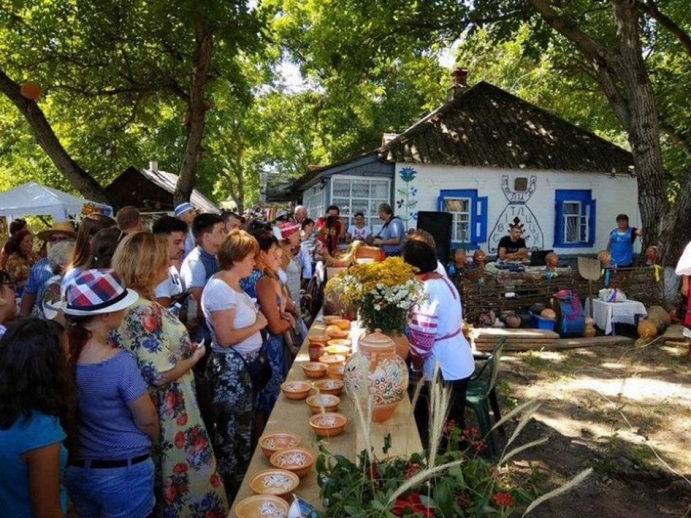 «Борщик у глиняному горщику»