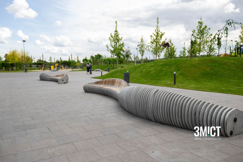 Складові публічного простору мають унікальний дизайн.