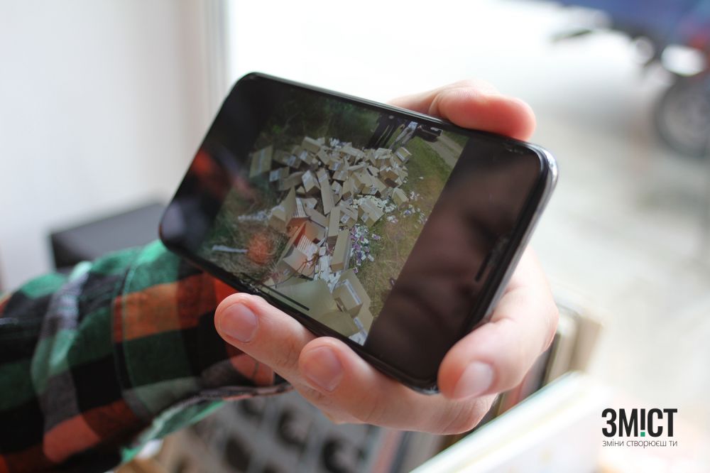 Приклад роботи Держекоінспекції: у лісі виявили ліки, які викинули як відходи, а мали б утилізувати