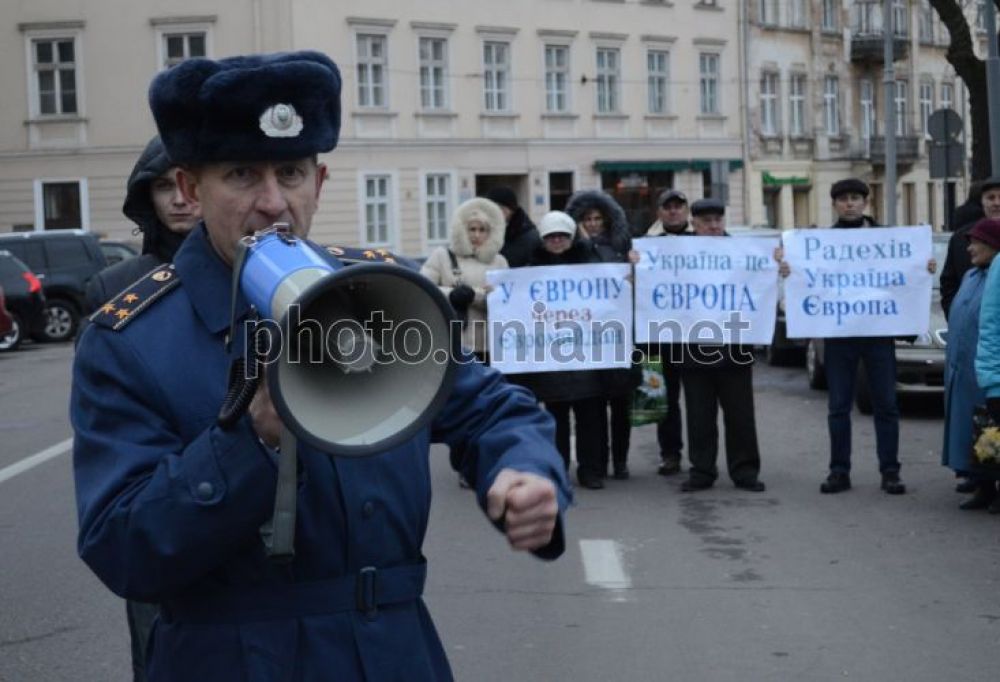 Законопроєкт забороняє правоохоронцям організовувати страйки. Джерело - unіan.ua