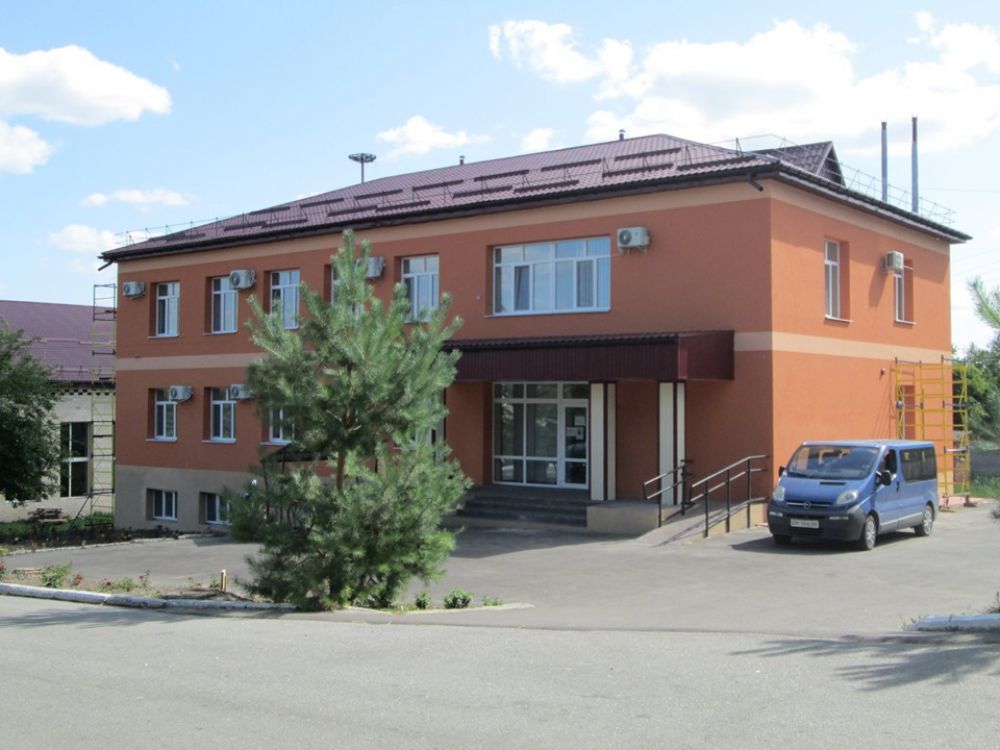 Будівля селищної ради у с.Сенча