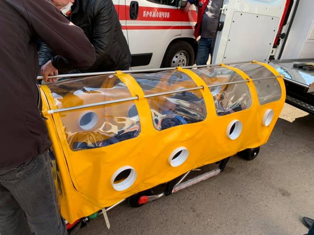 Тестування нової версії транспортного ізолятора на Кременчуцькій станції швидкої допомоги